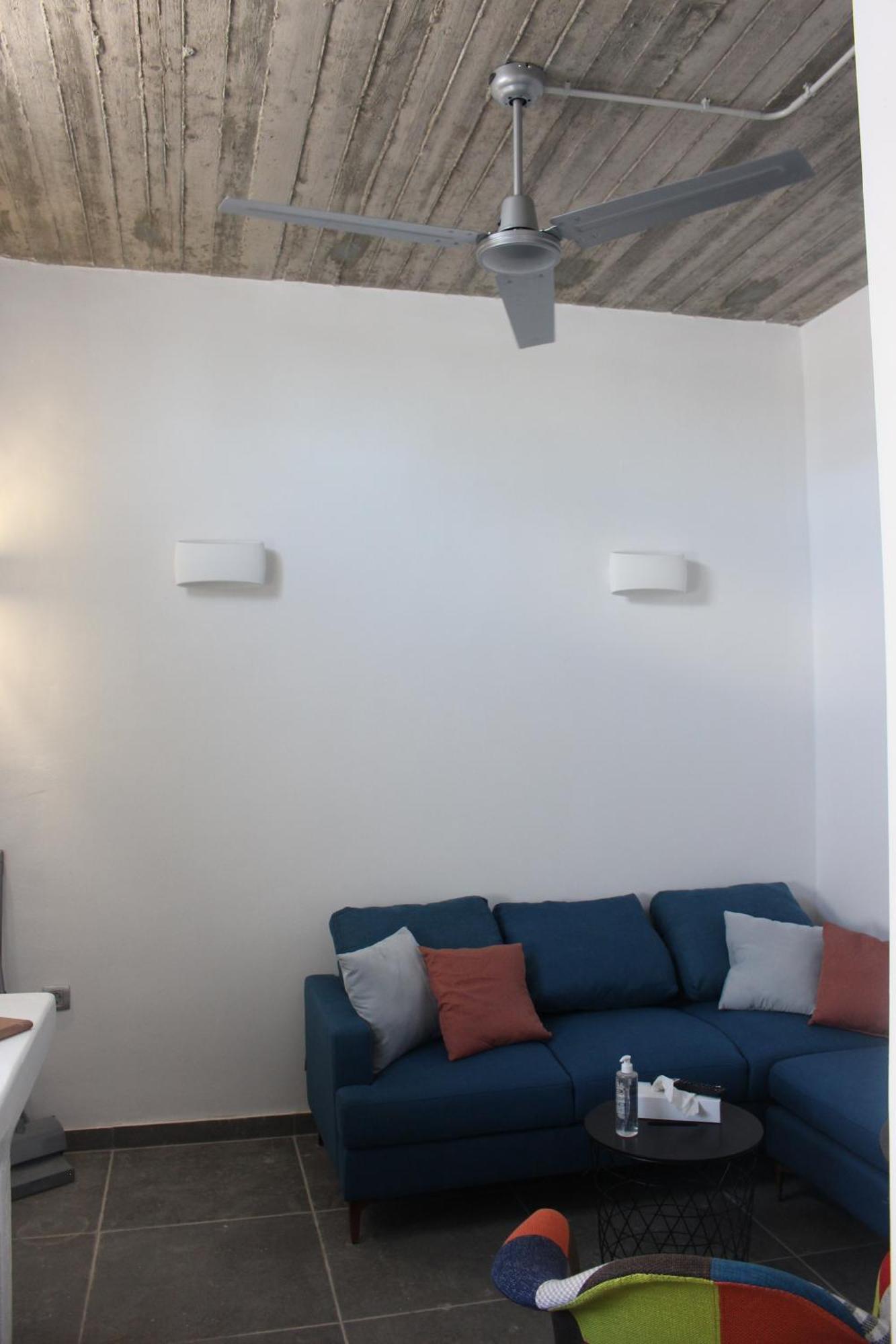 Ab Green Living Santorini Emporio  外观 照片